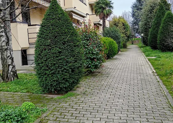 Elisa's House, Coccola! * Кастель Сан Петро Терме